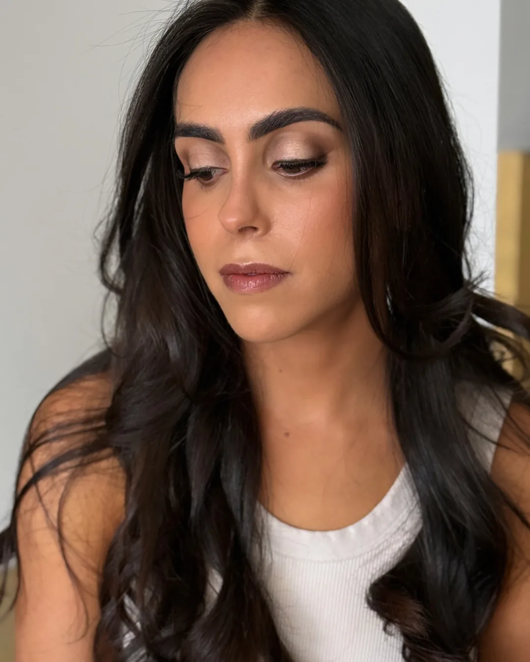 Maquillaje y peinado social